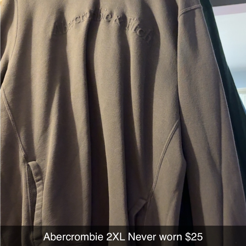 Abercrombie & Fitch Taupe Sweatshirt 2XL